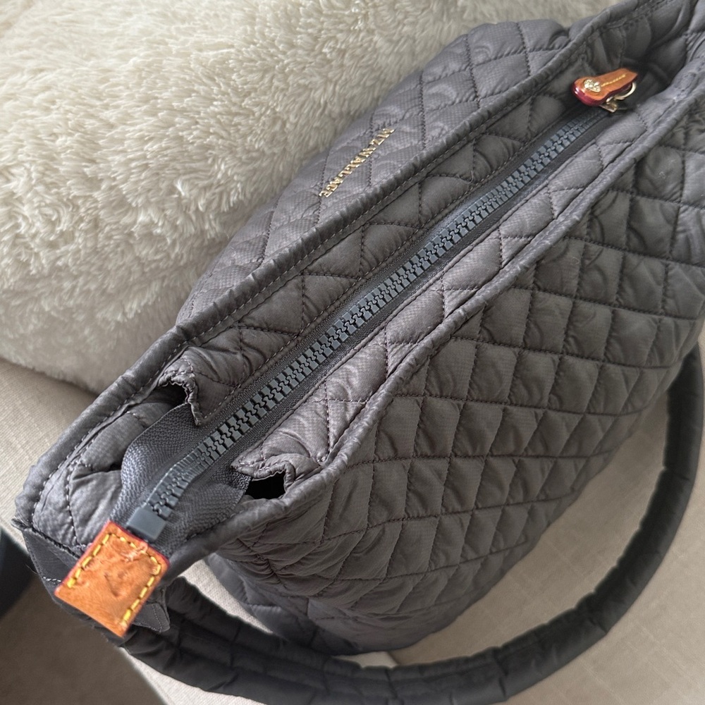 MZ WALLACE Parker Quilted Nylon Crossbody Bag Messenger Bag Purse Gray Medium Sz - Picture 16 of 16